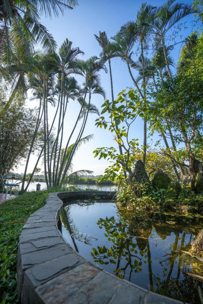 Hoi An Riverside Resort & Spa Esterno foto