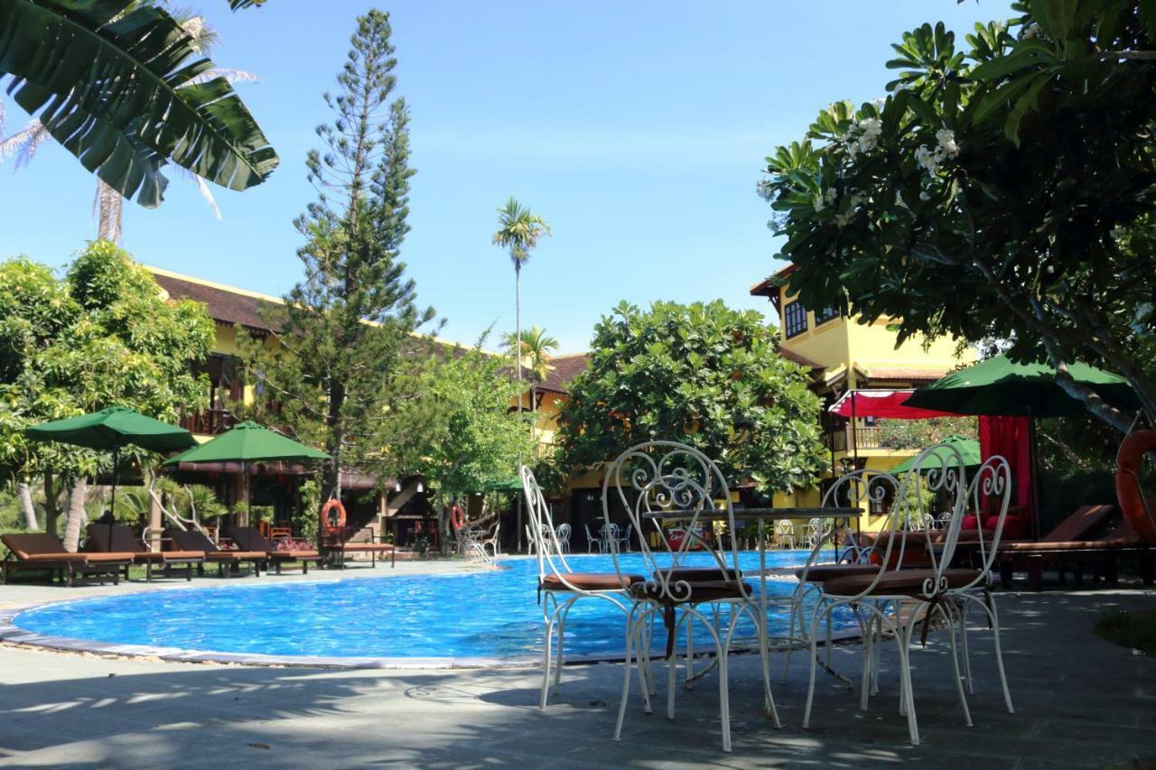 Hoi An Riverside Resort & Spa Esterno foto